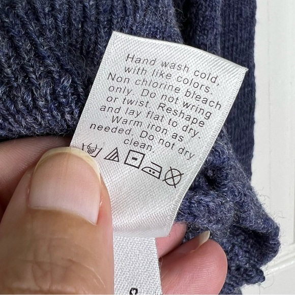 J. Crew Slim Fit Merino Wool V-Neck Elbow Patch Sweater in Blue Men’s Sz S - Picture 9 of 9